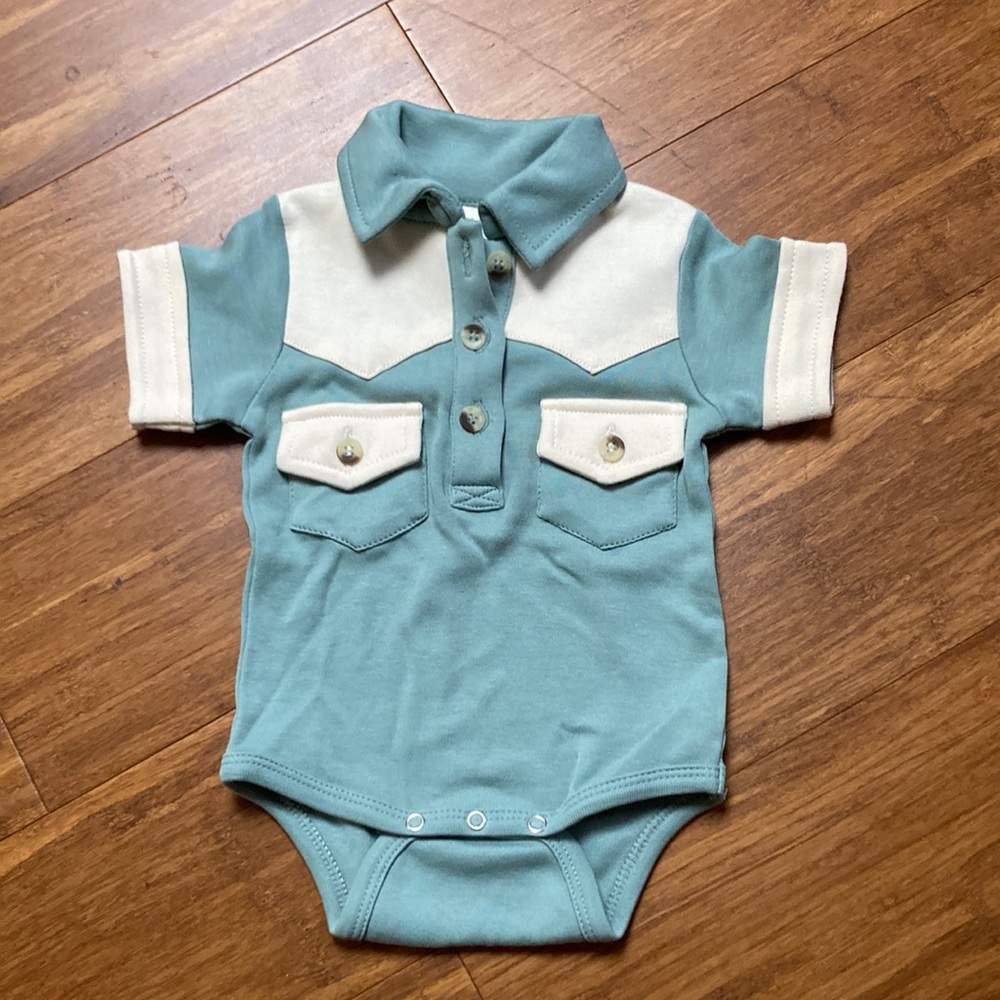 NWOT Kate Quinn Short Sleeve Wester Style Cotton Onesie 0-3 Months